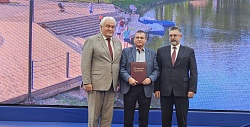 Сотрудники «Тамбовской сетевой компании» получили правительственные награды в честь профессионального праздника